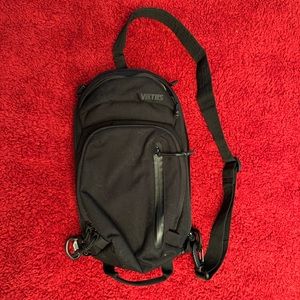 Viktos Upscale 2 Sling Bag